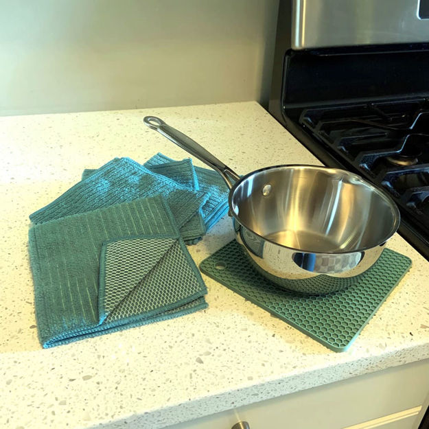 Picture of Dish Cloths and Trivet Set, Blue.